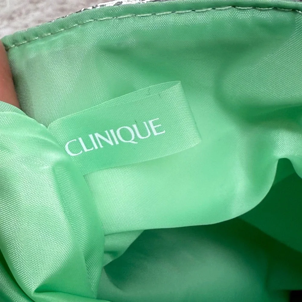 Clinique Silver Quilted Tote Bag Metallic Green Lining Shopper Makeup Puffer